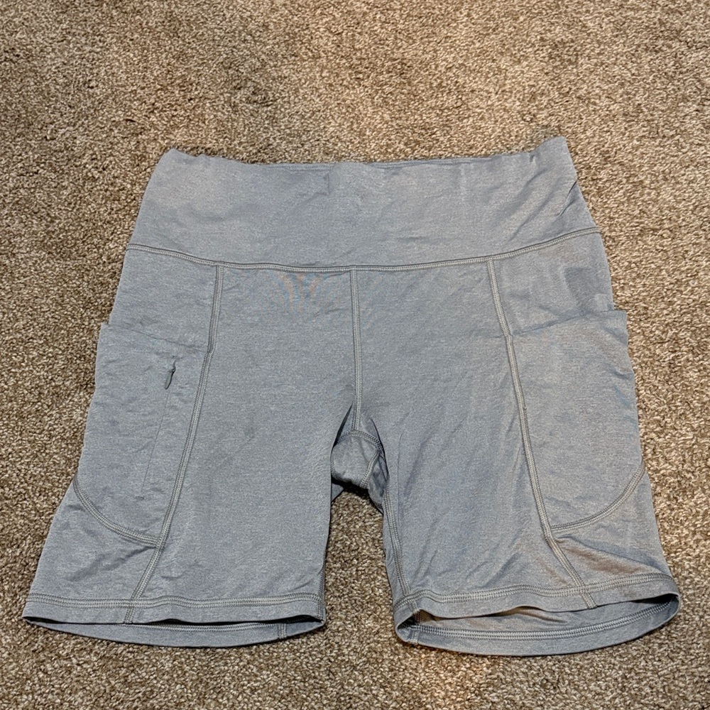 Athleta Women's Light Gray Biker Shorts Medium